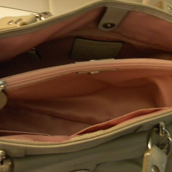 Coach Bag - Picture 5 of 5